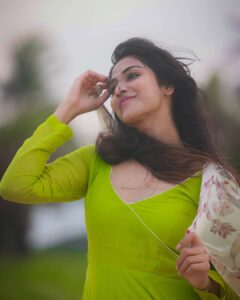 Indhuja Ravichandran Instagram - Twirling With Nature 💚

Shot 📸 @gautham_rajendiran

Wardrobe @the_trendy_turns
MUAH @prashanthibridals