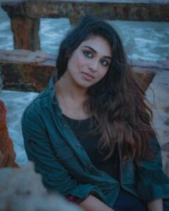 Indhuja Ravichandran Instagram - MoOd 😉
.
.
.
📸 @cinematographer_gautham