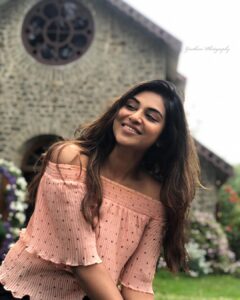 Indhuja Ravichandran Instagram - #queenofthehill #kodaikanal 
Shot by @cinematographer_gautham