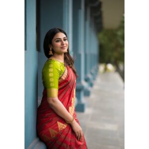 Indhuja Ravichandran Instagram - Saree is the perfect way of proudly flaunting who I am without having to say it.
Shot By @pk_views
Earings are visible  @chennai.allcollections