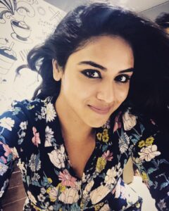 Indhuja Ravichandran Instagram - My Bangalore memories are overflowing with unlimited FOOD ! ICECREAMS ! Burgers ! Pastas ! Cakes etcczzzz with my foodie bro @adi_.nrn23 🙈and ofcourse !!My selfies without fail 😅
#missingbangloredays #mywhiteybro #huntforfood #MoOd !
