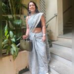 Ira Khan Instagram - Saree Sunday! I love sarees. So I've decided I'm going to wear a saree every Sunday. For a few hours. I don't own that many so I'm going to raid various people's closets 😊 that way I don't even need place in my closet for them🙈 This is mom's. From Calcutta. We think. Yes, I wore boots with my saree. . . . #saree #calcutta #sareesunday #sunday #dressup