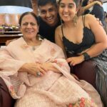 Ira Khan Instagram - Random happy photo🥰