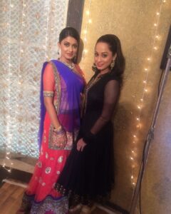 Janvi Chheda Instagram - How do I talk about the bond I have with her? We’ve shared makeup rooms, hotel rooms, food, thoughts, pain, tears, joy and secrets. Even though we dont meet or talk as often, I know I can always count on her if need be and vice-versa. She’s obviously beautiful and talented. She’s also an extremely independent, caring and a fierce woman. One of the best female co-stars I’ve worked with and my closest buddy!
.
.
#throwback #cid #cidcops #behindthescenes #nofilter #noedit