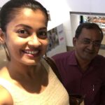 Janvi Chheda Instagram – Papa Ki Pari Hoon Main…!❤️I’m in awe of how much patience Papa has and how invested he is as a father. Always inspiring!
.
.
On another note:
Aaj Sunday hai, aaj Sunday hai, toh _______ ka day hai! (Fill in the blank in comments) For me, its ‘movie dekhne ka day hai’.
.
#nofilter #noedit #mydaddyisthebest #mydaddystrongest