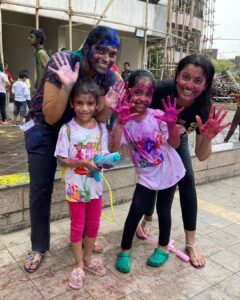 Janvi Chheda Instagram - Holi Squad❤️🧡💛💚💜🖤🤍🤎
.
Happy Holi everyone!