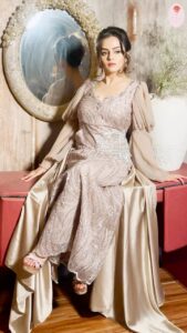 Jayshree Soni Instagram - Love the amazing and intricate details on this Golden gown! The gown has a very rich and royal look to it from its design and pattern! One of our absolute favourites! 😍🥰

To shop this look,
DM for customisation and to place order! ✅

Fashion Designer/Stylist: @roselinmiddleton_ 
Model : @jayshreesoni6
Photographer: @baliphotographyofficial
Assistant: @sheetal_pal @ankita_mishra2000 
Make-up Artist: @mr_chishty_makeup
Hairstylist: @hairstylepuja
Videographer and Editor: @hariom.yaduwanshi 

.
.
.
#womenwear #womendress #roselinmiddleton #fashiondesigner #fashionstylist #trendyfashion #goldendress #goldengown