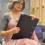 Jigyasa Singh Instagram - If nothing is going well in life just call your Grandmother..! 🤓👵 Giving some lessons of life ✋🏻