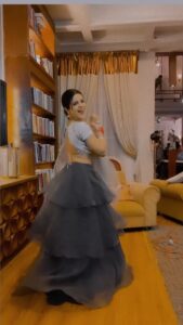 Jigyasa Singh Instagram - Giggles-laughter all day ! 🌸❤️
Thats me 🙋🏻‍♀️