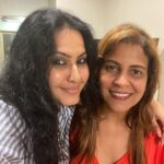 Kamya Punjabi Instagram - Met these lovely, full of life ladies last night ❤️ #aboutlastnight Thank you @aartimattoo @neerushaa_nikhat for all the efforts to gather this gang under one roof and ofcourse an amazing time 🤗