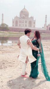 Karan Sharma Instagram - Completing one year of #reevan officially 🤟thankyou to all our fans for showering us with so much of love and edits …also a big thankyou to my partner in crime @tanyasharma27 for being a wonderful Co star 👏🤩 
@rstfofficial @colorstv keep watching ssk2 at 6:30pm only on colorstv ❤️🙏 #reels #fitoor #shamshera #reevaan #tanyasharma #karansharma #reelsinstagram #reelkarofeelkaro