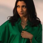 Konkona Sen Sharma Instagram – Pre third wave photos!

Styling: @damini_styles 
Jewellery: @amrapalijewels 
Hair: @nimishashah210
Makeup: @tenzinseldon__
Photographer: @chiragkhetan_photography