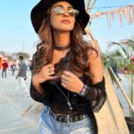 Krystle D'Souza Instagram - Waiting for my batmobile at Supersonic 2023 🦇 . . . . #supersonic #vh1supersonic #musicfestival #musicfestivaloutfit #vh1supersonic2023 #sunset #ootd #accessories #outfitideas #batman @vh1supersonic Vh1 Supersonic, Pune