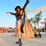 Krystle D'Souza Instagram - Waiting for my batmobile at Supersonic 2023 🦇 . . . . #supersonic #vh1supersonic #musicfestival #musicfestivaloutfit #vh1supersonic2023 #sunset #ootd #accessories #outfitideas #batman @vh1supersonic Vh1 Supersonic, Pune