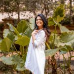 Madhurima Tuli Instagram - Hi ❤️ #love #life #beautiful #color #white #peace #courage #happy