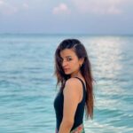 Mahima Makwana Instagram - 🌊 @cocoonmaldives @thecocooncollection @goldcoastfilmsofficial . . . Styled by - @krishi1606 Wearing - @angelcroshet_swimwear Cocoon Maldives