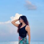 Mahima Makwana Instagram - 🌊 @cocoonmaldives @thecocooncollection @goldcoastfilmsofficial . . . Styled by - @krishi1606 Wearing - @angelcroshet_swimwear Cocoon Maldives