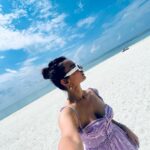 Mahima Makwana Instagram - ✨ @cocoonmaldives @thecocooncollection @goldcoastfilmsofficial Styled by @krishi1606 @semesstafashion @palmonas_official Cocoon Maldives