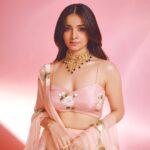 Mahima Makwana Instagram - 🌙✨ Wearing - @picchika Styled by- @krishi1606 Photographer- @popmercy MUA and Hairstylist - @sakbagasramua Accessories - @priyaasijewelry Managed by - @pooja_warad
