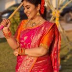 Manjula Paritala Instagram – #Happy Sankranthi 🪁
#banarassaree @banaras_gallery_hyd