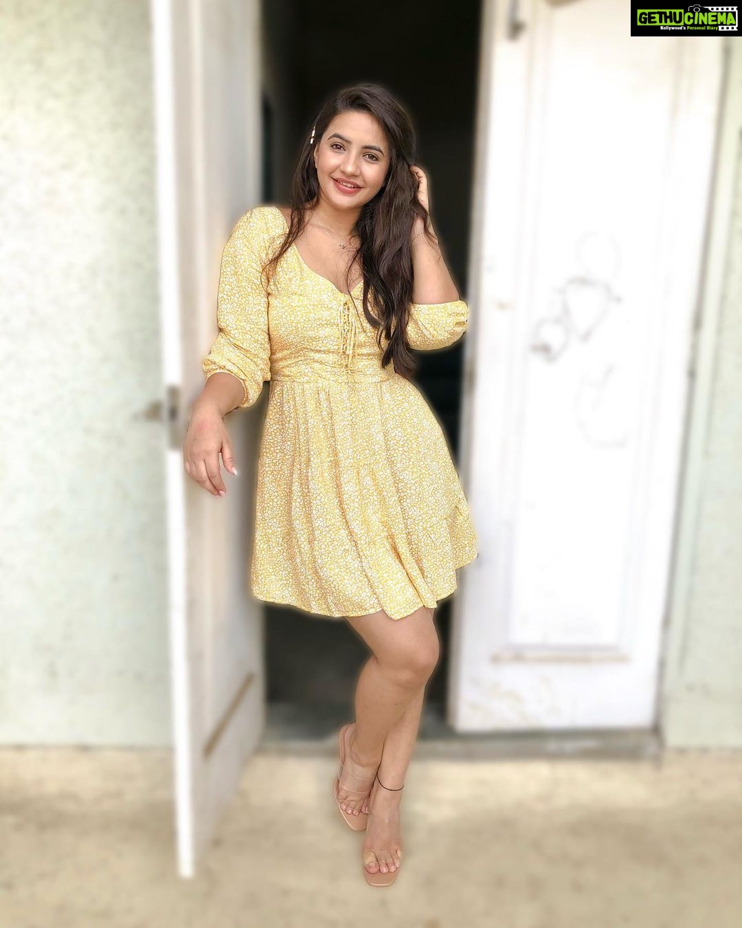 Meera Deosthale Instagram - 💛 - Gethu Cinema