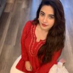 Meera Deosthale Instagram - Smilin :)