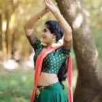 Megha Mathew Instagram - 📷 @v2n.photography 👗 @the_drape_studio 💄 @remyamakeupartisty @jittasiju #instafashion #green #halfsaree #kerala🌴 #traditional #instalove #fashiongram