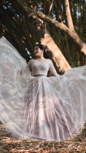 Megha Mathew Instagram - 🎥 @joshvarghese28 @haridevss3 

💄 @neethu_unni_makeup_artist 

👗 @glowthedesignerhub 

#reels #reelsinstagram #reelitfeelit .#reelsvideo #reelsindia #reelkarofeelkaro #fashionstyle #instadaily #instafashion