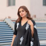 Miesha Saakshi Iyer Instagram - Kuch nahi... bas yuh hi 🌻 . . . . . Outfit @aachho 📸 @swagatsharmaphotography #indian #indianoutfit #indianattire #handpainted #ootd #shoot #photography #blackandwhite #salwarsuit #mood #traditionalwear #traditional #shootlife #lovemylife #miesha #mieshaiyer #grateful #gratitude #thankyouforeverything 🧿✨