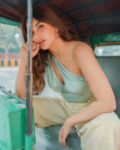 Miesha Saakshi Iyer Instagram - I didn’t feel like driving my Volkswagen,
Thus Auto. 🛺
.
.
.
.
.
.
.
.
📸 : @swagatsharmaphotography 
#getthepun #delhi #delhistreetphotography #delhidiaries #auto #green #yellow #ootd #streetstyle #streetwear #streetphotography #fashion #aesthetic #vibe #miesha #mieshaiyer #grateful #gratitude #thankyouforeverything 🧿✨