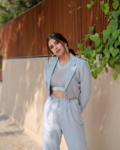 Miesha Saakshi Iyer Instagram - Baby Blues 🦋
.
.
PantSuit : @that.fetch.store 
📸 : @swagatsharmaphotography 
.
.
.
.
.
#ootd #ootdfashion #blue #pastel #mood #aesthetic #fashion #pantsuit #croppedblazer #photoshoot #lookbook #explore #postoftheday #thatfetchstore #miesha #mieshaiyer #grateful #gratitude #thankyouforeverything 🧿✨