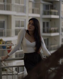 Monica Sharma Instagram - chérie
.
.
.
📸- @that.nikhil
.
.
.
#photography #balcony #morning #instamorning #picoftheday #pictureoftheday #looney #instagood #love #fashion #instadaily #wednesdayvibes #morningvibes #art #photoart #vibes #photooftheday #photogram #photodaily #instastyle #style #photograph