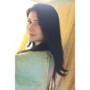 Monica Sharma Instagram - वही मैं, फिर से 🌸
.
.
.
.
#saree #sareelove #sareedraping #sareelovers #sareelover #sareeindia #ethnicwear #ethnic #ethnicfashion #indianwear #indianfashion #desi #desigirl #desifashion #instafashion #ootd #outfit #outfitoftheday #lockdown2021 #newdelhi #delhi #delhigram