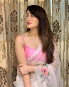 Monica Sharma Instagram - Dracarys 🐉🤍
.
.
.

.

Stylist- @the.stylescribee 
Saree- @labelnehasaxena 
Jewellery- @velvet_imperial
.
.
.
#saree #captions #dracarys #sareelove #sareefashion #desi #desigirl #sareelover #ootd #whatiwore #desiwear #ethnicwear