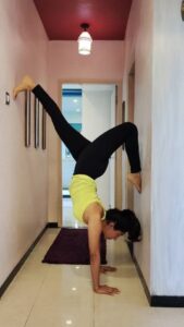 Mouli Ganguly Instagram - I have got nothing to say..but it's okay..Good morning Goodmorning..!
healthy morning happy morning ❤️
.
.
.
.
.
.

#mouliganguly
.
.

#backtoroutine
#yogalove
#morningyoga 
#everydayyoga 
#workoutreels 
#yogareels