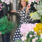 Mouli Ganguly Instagram - Flowers always bring colours to your world 💐