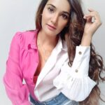 Mukti Mohan Instagram - Magic happens when you don't give up! 🐛✨🦋 #hanginthere #KeepGrowing