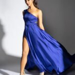 Mukti Mohan Instagram - Blue my mind 💙 Photography by @nikhilshenoyphoto Make up by @omkarvardam Hair by @mehrasilky styled by- @isolatednee assisted by- @styling_by_shruti and @aditi_08_ dress - @pridal.in Jewellery -@hybajewels