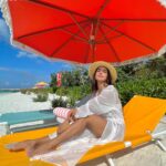 Mukti Mohan Instagram – under my ummbrella ☂ ella ella 🌊 Maldives