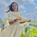 Mukti Mohan Instagram - सुख करता, दुखहर्ता, वार्ता विघ्नाची 🐚 Ganpati Bappa Moryaaaa 🙏🏼 Mukti Manch
