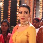 Nalini Negi Instagram - Your eyes show the strength of your soul. #positivequotes #positivevibes #mood #picoftheday #shooting #actorslife #indianethnicwear