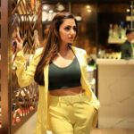 Navina Bole Instagram - In yellow. . But never mellow!!💛🧚‍♀️💥😎 Also coz a lot of you wanted full length pics in this look!❤️ Photographer: @the_pixeleyes Outfit : @a.la.modebyakanksha Styling: @style_deintrepide Make up and Hair : @sapna_celebritymakeupartist Location: @goldfinchmumbai #picsoftheday #instaphotos #instagram #instagood #newpost #newphotos #explorepage✨ #explore #navinabole #ootd #pantsuit #yellow #goodvibes #omsairam #positivevibes #tgif #keepswiping Goldfinch Hotel Mumbai