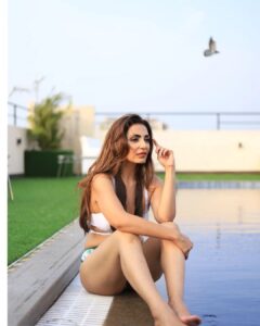 Navina Bole Instagram - Sunday musings by the pool. . ❤️🥂 Keep swiping and tell me which one is best!✨️🙈💕 1, 2, 3 or 4? Photographer : @the_pixeleyes Monokini : @angelcroshet_swimwear Stylist : @style_deintrepide Make up and Hair : @sapna_celebritymakeupartist Location: @goldfinchmumbai #photos #newpost #newphotos #instaphotos #portraitphotography #picsoftheday #instagram #instagood #poolside #monokini #swimwear #commercialphotography #comfortableinmyskin #explorepage✨ #navinabole #vacayvibes #positivevibes #happysunday Goldfinch Hotel Mumbai