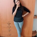 Nimeshika Radhakrishnan Instagram - Ohh a in proper hair bun well 🤐