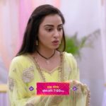 Niyati Fatnani Instagram - Ginni ke mazaak ka jawab Aditya ne apna chehra uske dupatte se ponchh kar diya hai. Ab kya karegi Ginni? Dekhiye #ChannaMereya, Somvaar Se Shanivaar, sham 7 baje, sirf #StarBharat par. #DilDekeDekhoZara @karanwahi @niyatifatnani @ashishkaulactor @impuneetissar @shaktianandofficial @vishwapreet_kaur @shardulpandit @aradhanasharmaofficial @realjasleensingh @aanya_rawal @kanwalpreetofficial @ashimickey @tanushree_kaushal @chefharpalsokhi @me_sanjanaa @dhriti.goenka @dhan_tejas_official @mamta_verm_a @swarnimneema09 @sonika.gill.3762