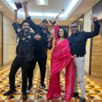Nushrratt Bharuccha Instagram - Remarkable Performance for Janhit Mein Jaari!!! Thank you Lions awards! So happy to receive all this love n appreciation for this very special film! It’s the best feeling to have your team right there on stage with you to receive an award.. thank you @writerraj @anudsinghdhaka @vimal.lahoti for being there for me through thick and thin! @lionsclubs @lionrajuvm @picturenkraftofficial @nishantbhuse