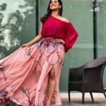 Nushrratt Bharuccha Instagram - Hawa mein udta jaaye…. 🎶 Outfit @limerickofficial Earrings @merojewellery Stylist @nidhijeswani Makeup @vardannayak Hair @ashwini_hairstylist Photos @iam_rajinamdar