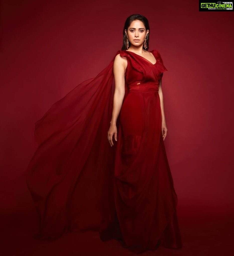 Nushrratt Bharuccha Instagram - The Usual Please 🍷 Outfit @ridhimabhasinofficial Earrings @amrapalijewels Stylist @nidhijeswani Makeup @tanvismarathe Hair @ashwini_hairstylist Photographer @shivamguptaphotography