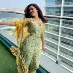 Nushrratt Bharuccha Instagram - ☀️💨 Outfit @theboozybutton Jewelry @lotussuutrajewelry Stylist @nidhijeswani Makeup @vardannayak Hair @ashwini_hairstylist