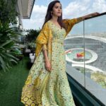 Nushrratt Bharuccha Instagram - ☀️💨 Outfit @theboozybutton Jewelry @lotussuutrajewelry Stylist @nidhijeswani Makeup @vardannayak Hair @ashwini_hairstylist